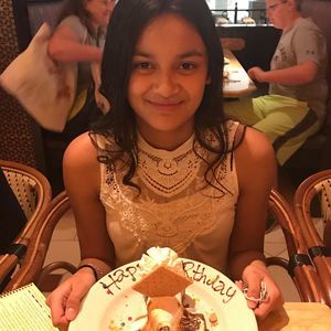 Meet your Posher, Alexis